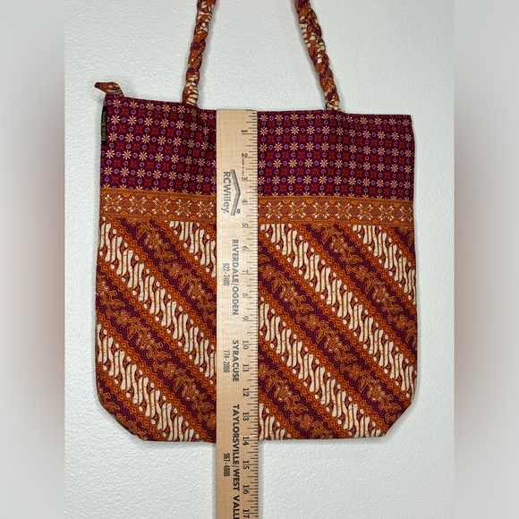 Batik Keris Multicolor Tote Bag - Picture 2 of 7